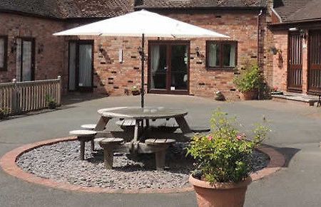 The Manor Coach House Hotel Hindlip Exterior photo
